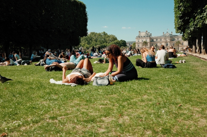 people picnic-ing at a park in France