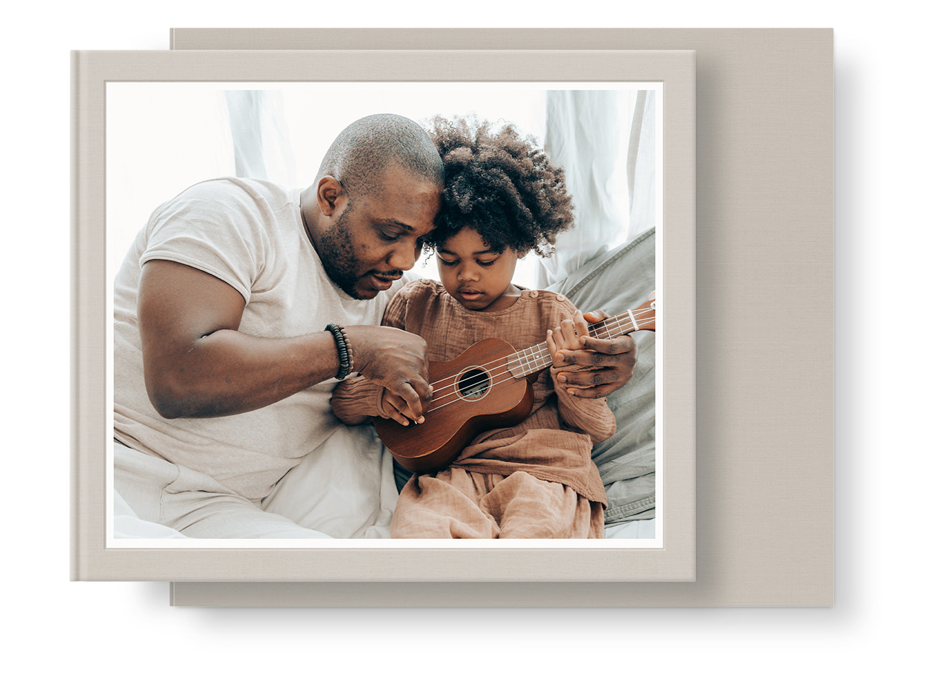 Livro clássico com capa de pai ensinando o filho a tocar guitarra.